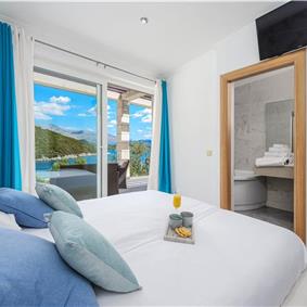 Luxury 5 Bedroom Beachfront Villa near Dubrovnik, Sleeps 11-12